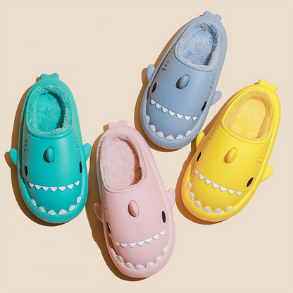 Shark Slippers [Sandalias de Tiburón]